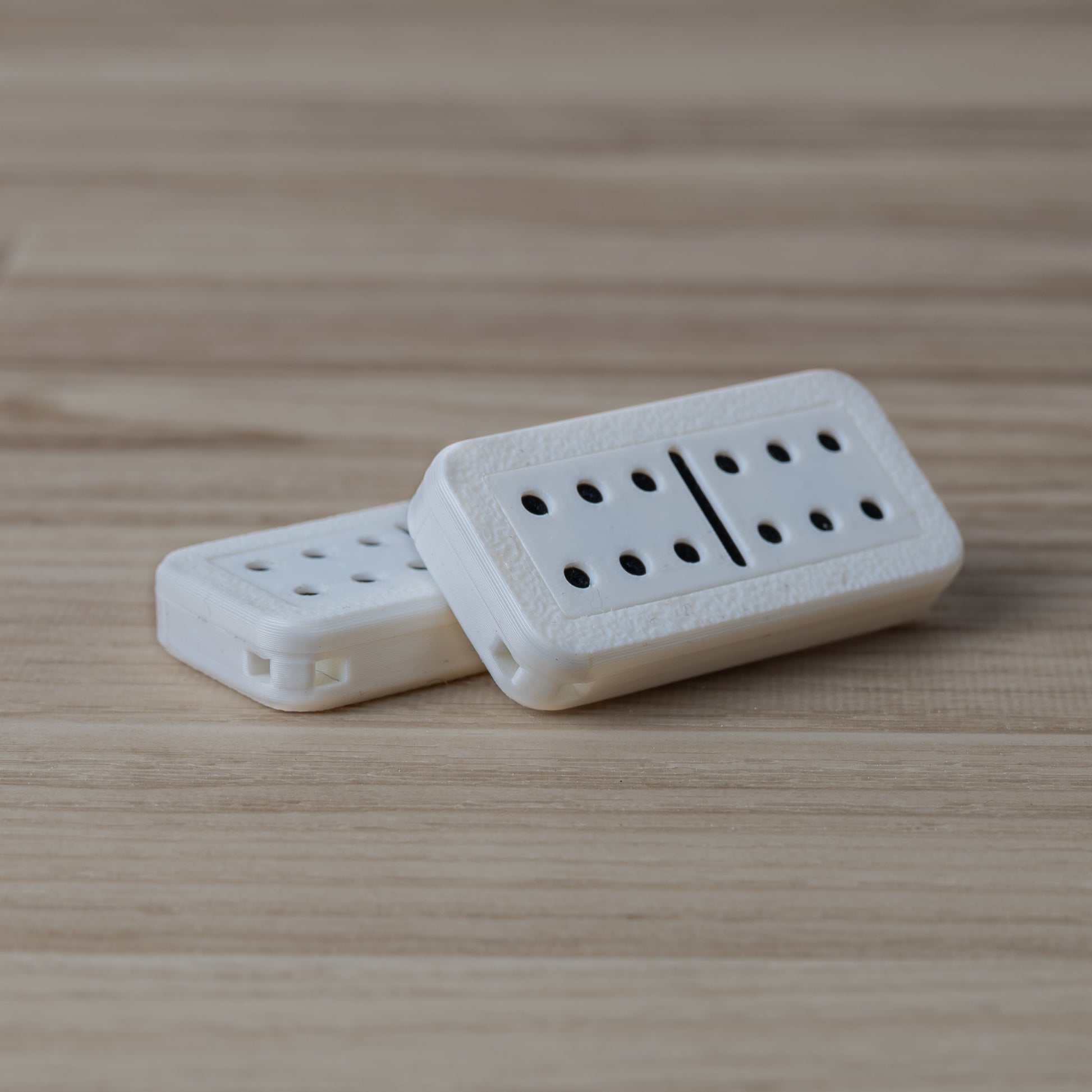 Mini Domino Fidget Keychain – Desk Toy & Everyday Carry